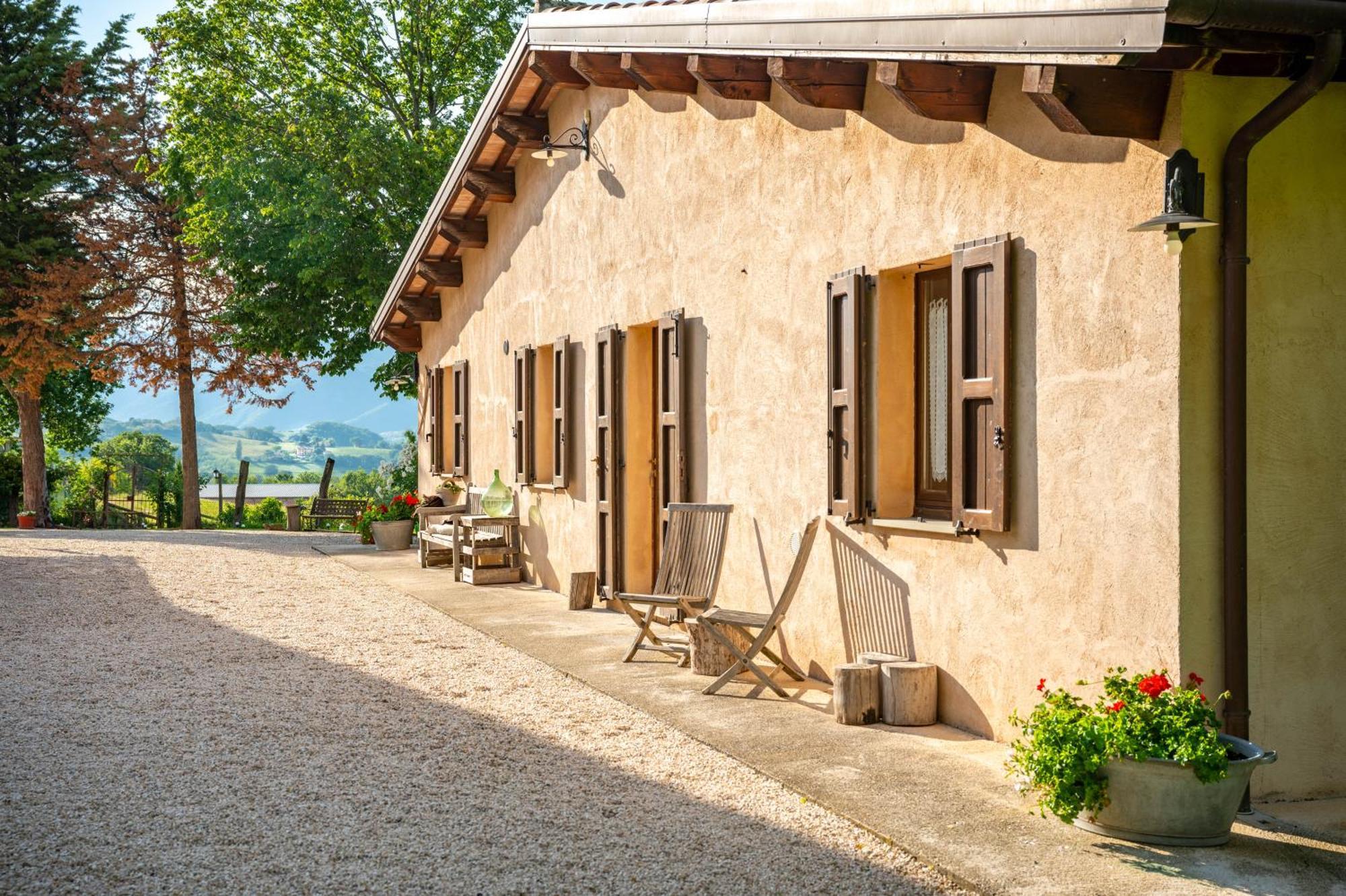 Agriturismo Il Castellaro Sassoferrato Εξωτερικό φωτογραφία